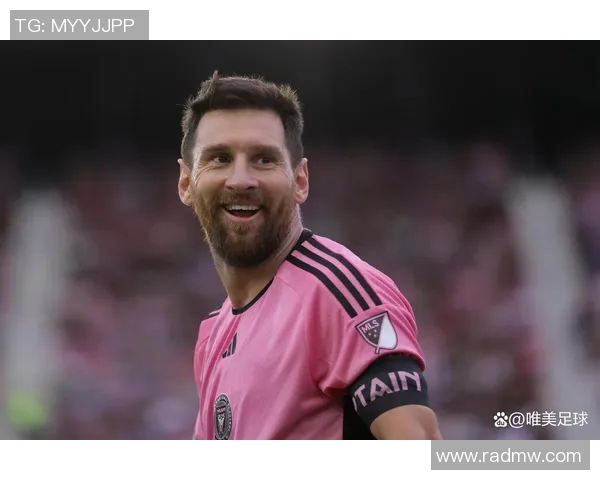 19号足球明星的身份揭秘及其在足球历史上的重要性分析 19号足球明星的身份揭秘及其在足球历史上的重要性分析