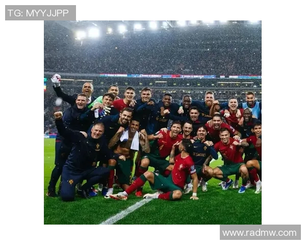 全球足球巨星最新排名揭晓引发热议与关注 全球足球巨星最新排名揭晓引发热议与关注