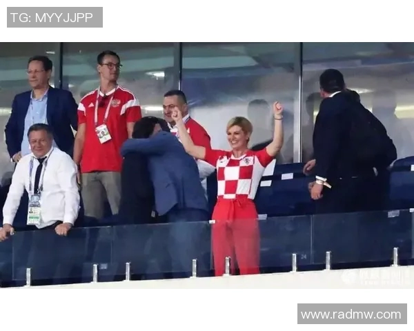 全球足球明星汇聚一堂的传奇名人榜单揭秘