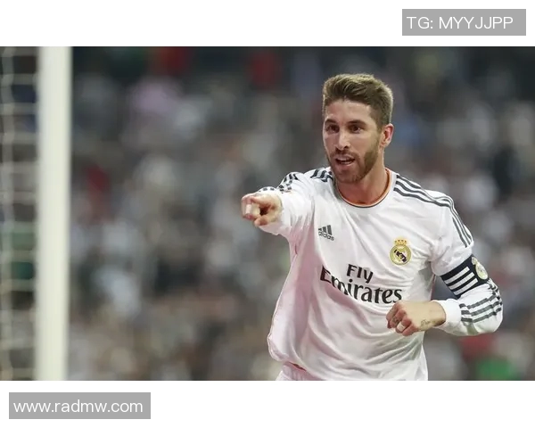 足球明星魅力瞬间高清美图展现他们的风采与个性